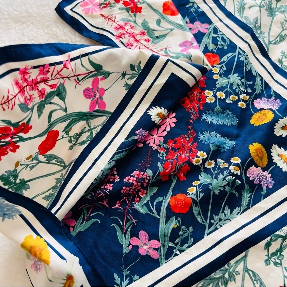 Floral Print Square Scarf – 21”x21” – Blue & Cream Botanical Pattern